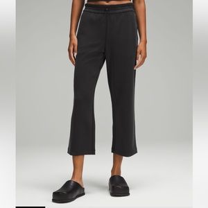 Lululemon Softstream high rise straight leg cropped pant | size 4